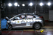 P�tidve�ov� rodinn� hatchback Honda Civic p�esv�d�iv� splnil krit�ria pro ud�len� p�ti hv�zd ve v�ech hodnocen�ch oblastech.