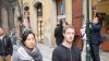 Mark Zuckerberg u Karlova mostu v Praze