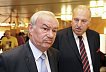 P�emysl Sobotka (vp�edu) a Ev�en To�enovsk� v boji o kandidaturu na post prezidenta