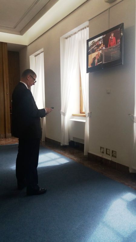 Andrej Babiš v zákulisí snmovny po schválení zákona o hazardu