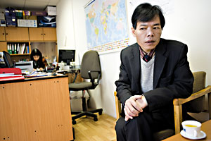 t�et� to odhalil (tlumo�n�k Nguyen Kim Phung) /foto Milan Jaro�