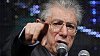 Předseda Ligy severu Umberto Bossi musí zlepšit obraz strany. Poškodil ji i jeho syn, který si nechal proplácet pokuty za rychlou jízdu ze stranické pokladny. Předseda Ligy severu Umberto Bossi