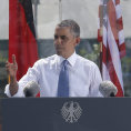 Barack Obama u Braniborské brány v Berlíně