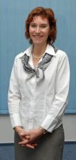 961051509_schmiedova_175x367_.jpg