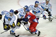 Jakub Petružálek se nemůže prosadit přes finský val Finové brání jako jeden muž