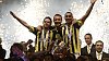 Fotbalist� Fenerbahce slav� titul.