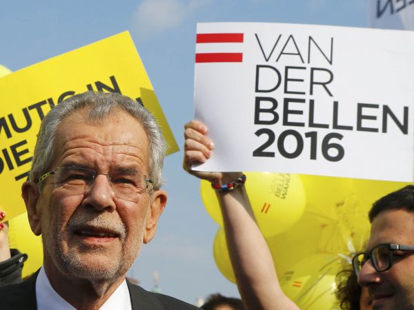 Rakousk&yacute; prezidentsk&yacute; kandid&aacute;t Alexander Van der Bellen.