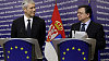 Srbský prezident Boris Tadić a předseda Evropské komise José Barroso