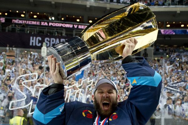 Fin&aacute;le play off hokejov&eacute; extraligy - 6. z&aacute;pas HC SpartaPraha - B&iacute;l&iacute; Tyg�i Liberec