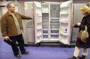 Energetické společnosti se předhánějí v nabídce tzv. bílého šrotovného. Energetické společnosti se předhánějí v nabídce tzv. bílého šrotovného.