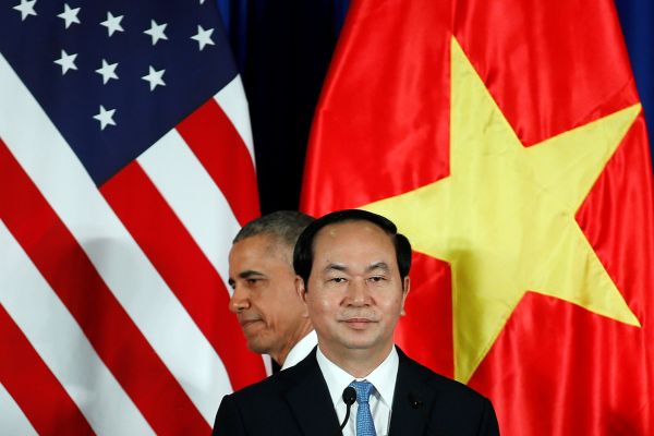 Americk&yacute; prezident Barack Obama a vietnamsk&yacute; prezident Tran Dai Quang
