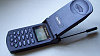 Motorola dokázala jako první smrsknout mobil do 90 gramů vážícího těla STARTAC (MOTOROLA, 1996)