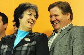 Alena Gajdůšková a Zdeněk Škromach během voleb do Senátu Alena Gajdůšková a Zdeněk Škromach během voleb do Senátu