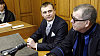 V�t B�rta (vlevo) s advok�tem Old�ichem Chudobou u Obvodn�ho soudu pro Prahu 5