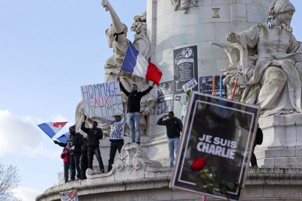 Kadý chce být souástí paíského pochodu za Charlie Hebdo.