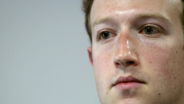 N Mark Zuckerberg