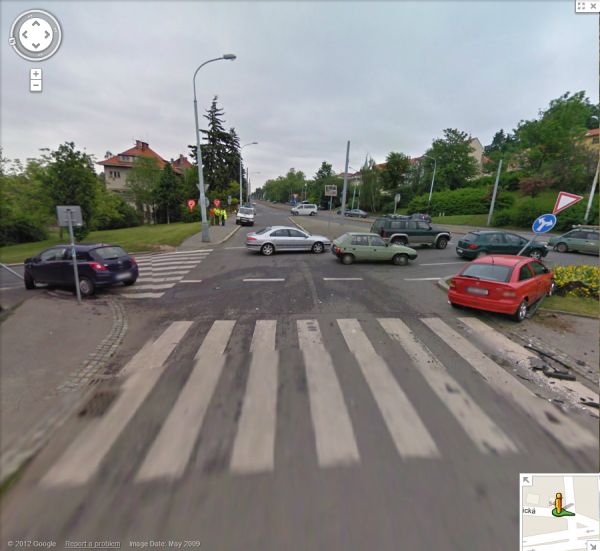 8 krizovatka nehoda