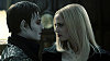 Barnabase Collinse (Depp) kdysi zhrzená čarodějka (Eva Greenová) proměnila v upíra a pohřbila v okovech