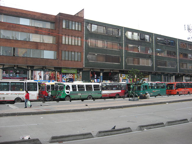 Autobusy v centru Bogoty