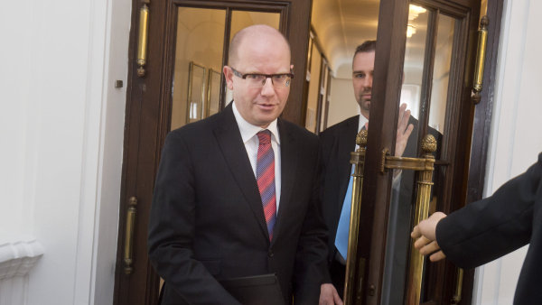 Vystoupení z EU by vrátilo Česko do ruské sféry vlivu, říká premiér Sobotka