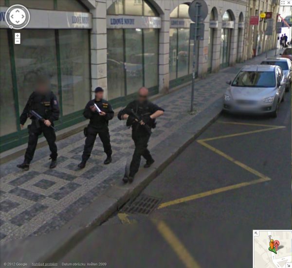 9 policiste