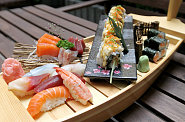 Fushion rolky patří v sushi baru Yami Sushi k nejoblíbenějším.