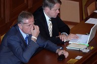 Blíží se rekonstrukce vlády topolanek_bursik_snemovna__192x128_.jpg