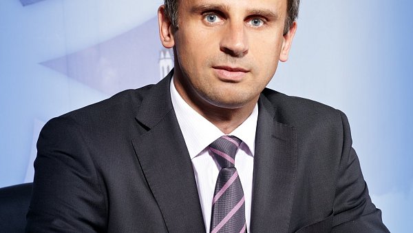 Jiho�esk� hejtman Ji�� Zimola m� za to, �e st�t by se nem�l zbavovat prosperuj�c� firmy.