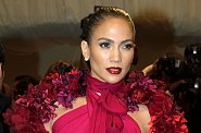 Jennifer Lopez,Alexander McQueen