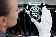 Znak Škoda Auto na jednom z vozů automobilky. Znak Škoda Auto na jednom z vozů automobilky.