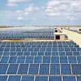Ukrajina spěje mezi solární velmoci. Na Krymu u vesnice Perovo před 2 lety postavil německý Solar Aktiv tehdy největší fotovoltaickou elektrárnu v Evropě, symbol snahy země o energetickou nezávislost. Země slunce