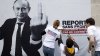 Putinův režim si nevede dobře v hodnocení svobody tisku: výstava Reportérů bez hranic.