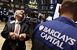 Makléř Barclays na burze v New Yorku. Makléř Barclays na burze v New Yorku.