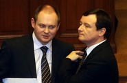 Hejtmani za ČSSD se dohodli na jednotném způsobu proplácení poplatků. hasek_rath_185x122.jpg