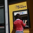 Řekové vybírají peníze z bank, ilustrační foto