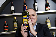 Anthony Schofield, gener�ln� �editel podniku Jan Becher - Karlovarsk� Becherovka
