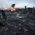 Trosky letadla Malaysia Airlines MH17 sestřeleného nad východní Ukrajinou