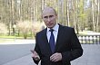 Vladimir Putin si u� nem��e kupovat popularitu.