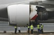 Poskozeny motor Airbusu A380 po pristani
