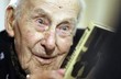 Nejstarší muž světa Henry Allingham Nejstarší muž světa Henry Allingham