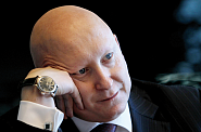 Daniel Beneš by si měl podle nových pravidel odměňování manažerů státních firem pohoršit. ŠÉF SPOLEČNOSTI ČEZ