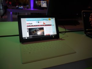Tablet Microsoft Surface s Windows 8 RT