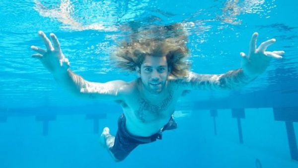 Dodnes na to bal&iacute;m holky, vzpom&iacute;n&aacute; 25let&yacute; Spencer Elden.