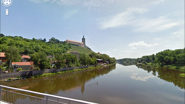 Pohled na Mělník prostřednictvím Street View.
