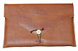 Netradi�n� ko�en� obal na notebook zna�ky P. A. P. Sweden p�ipom�n� retro desky