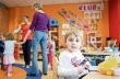 Pokud firma nabídne hlídání předškolních dětí, její zaměstnanci se mohou z rodičovské dovolené vrátit do práce dříve. ZPÁTKY DO PRÁCE