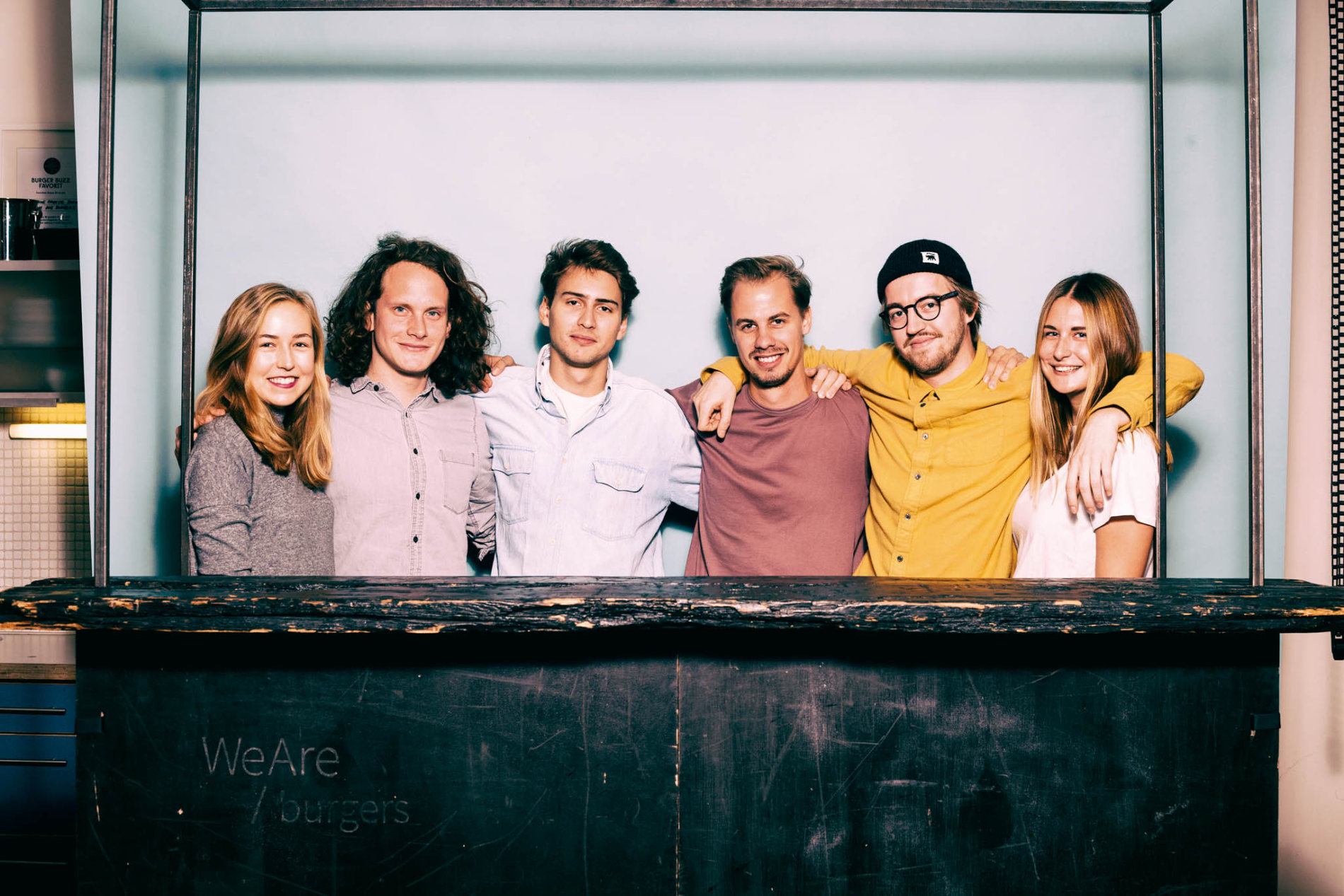 Zleva: Nicole Ehrenbergerová, Mikuláš Pavlík, Jonáš Amrich, Michael Šroubek, Jakub Dohnálek a Silva Tiplicová (Foto: Libor Fojtík) jarvis_59df502e498e27ac14c2be8f.jpeg