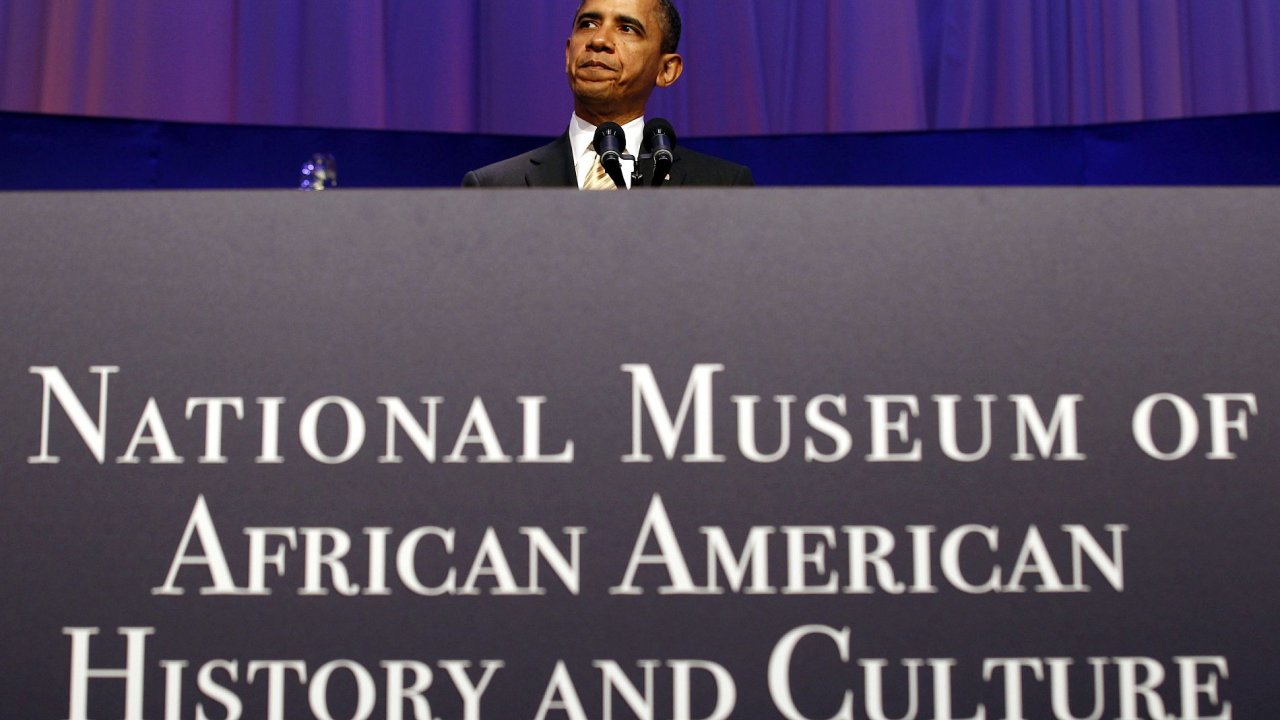 Poloen zkladnho kamene Nrodnho muzea afroamerickch djin a kultury