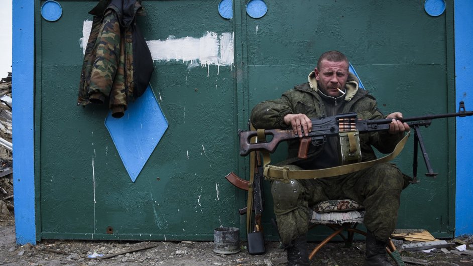 Strany konfliktu na Ukrajin se vzjemn obviuj z poruovn pm.