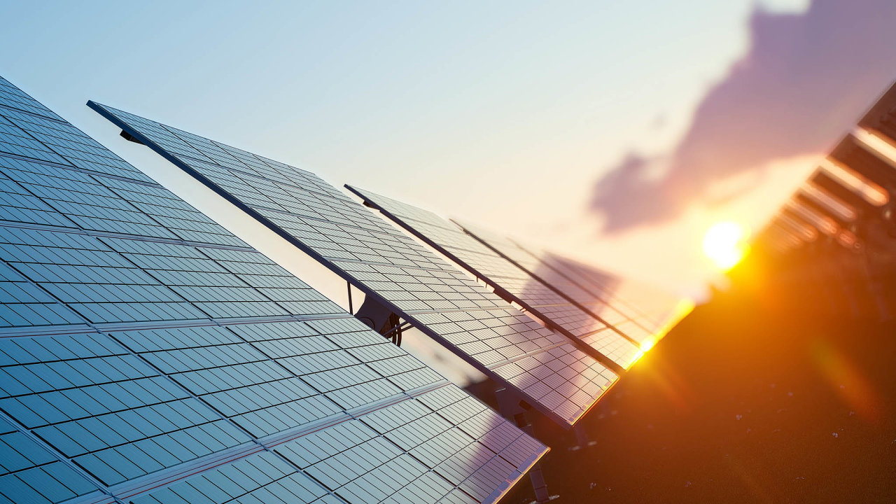 Fotovoltaické panely by se mìly stát klíèovým zdrojem energie v systému decentralizované výroby elektøiny.
